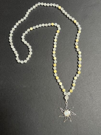 Mala-Kette „Solar Moon“ mit weißem Mondstein und Orangencalcit