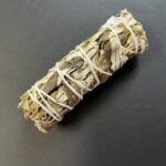 Räucherbündel Weißer Salbei & Yerba Santa – Reinigung, Schutz & Harmonie aus biologischem Anbau