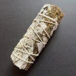 Räucherbündel Weißer Salbei & Beifuß – Kraftvolle Reinigung & spirituelle Klarheit, Räucherwerk