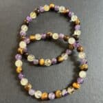 Jungfrau Heilstein Armband für Klarheit, innere Balance und Lebensfreude mit Tigerauge, Amethyst und Natur-Citrin